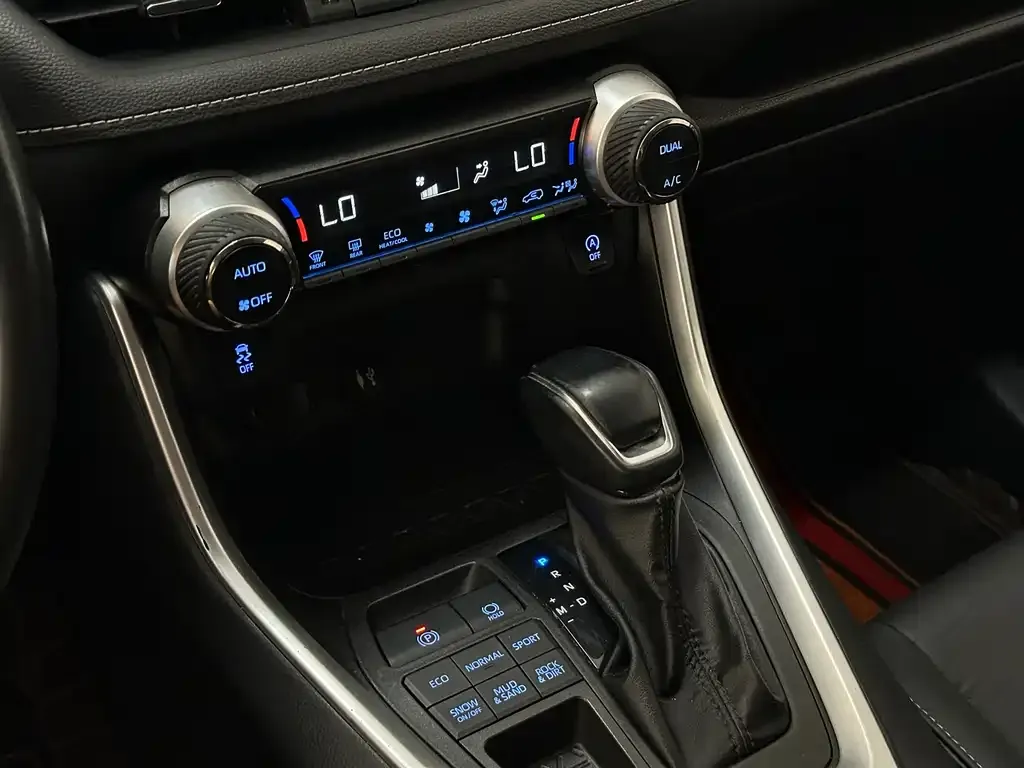 Toyota Wildlander 2023 из CN, фото 7