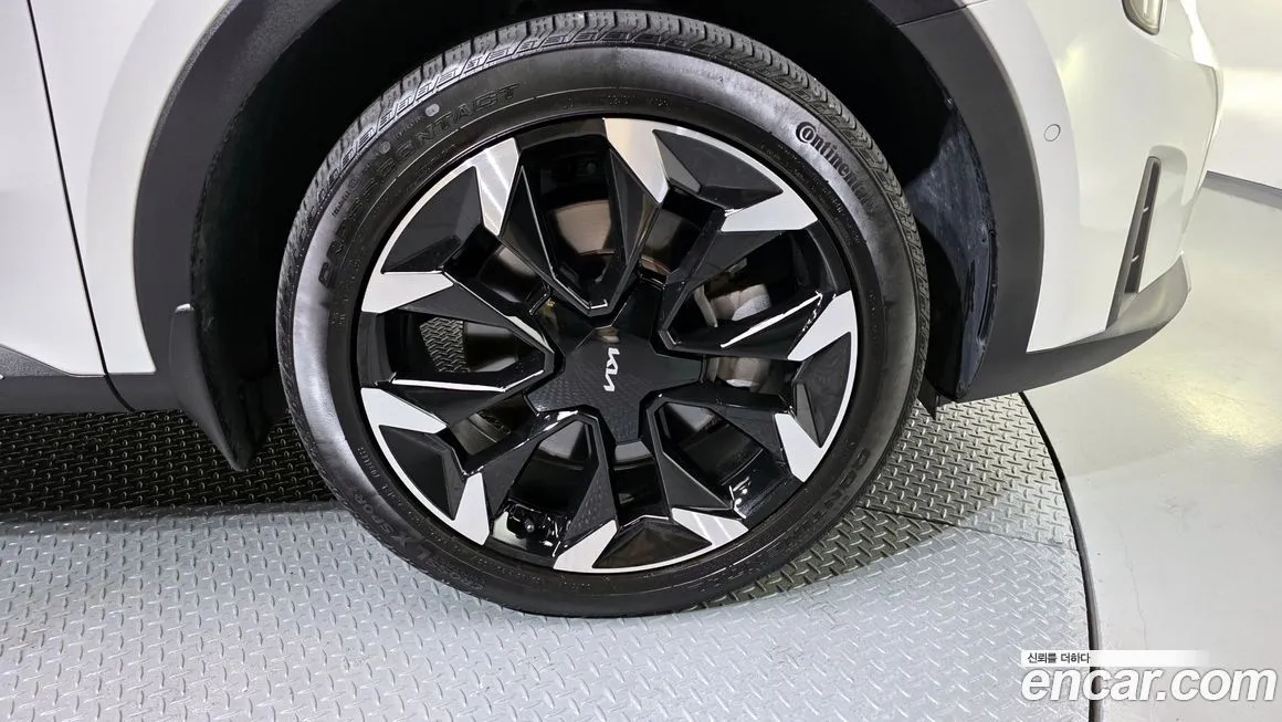 Kia Sorento — фото 5