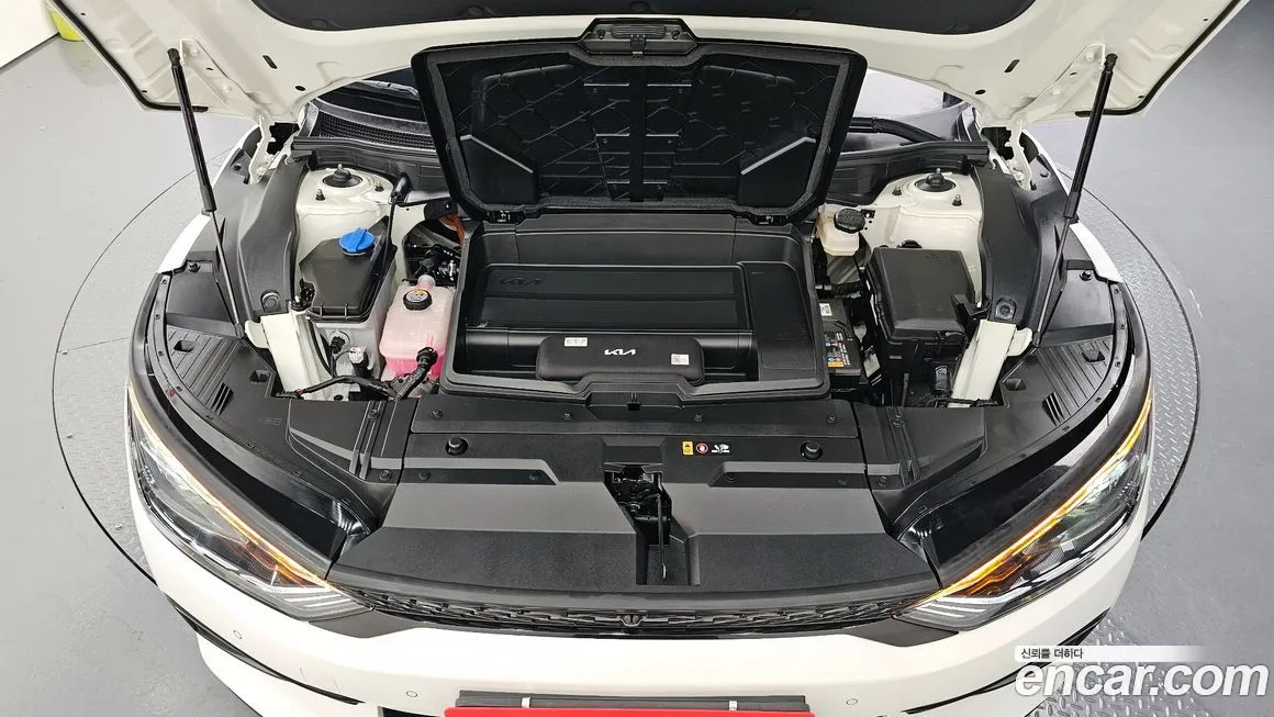 Kia EV6 — фото 6