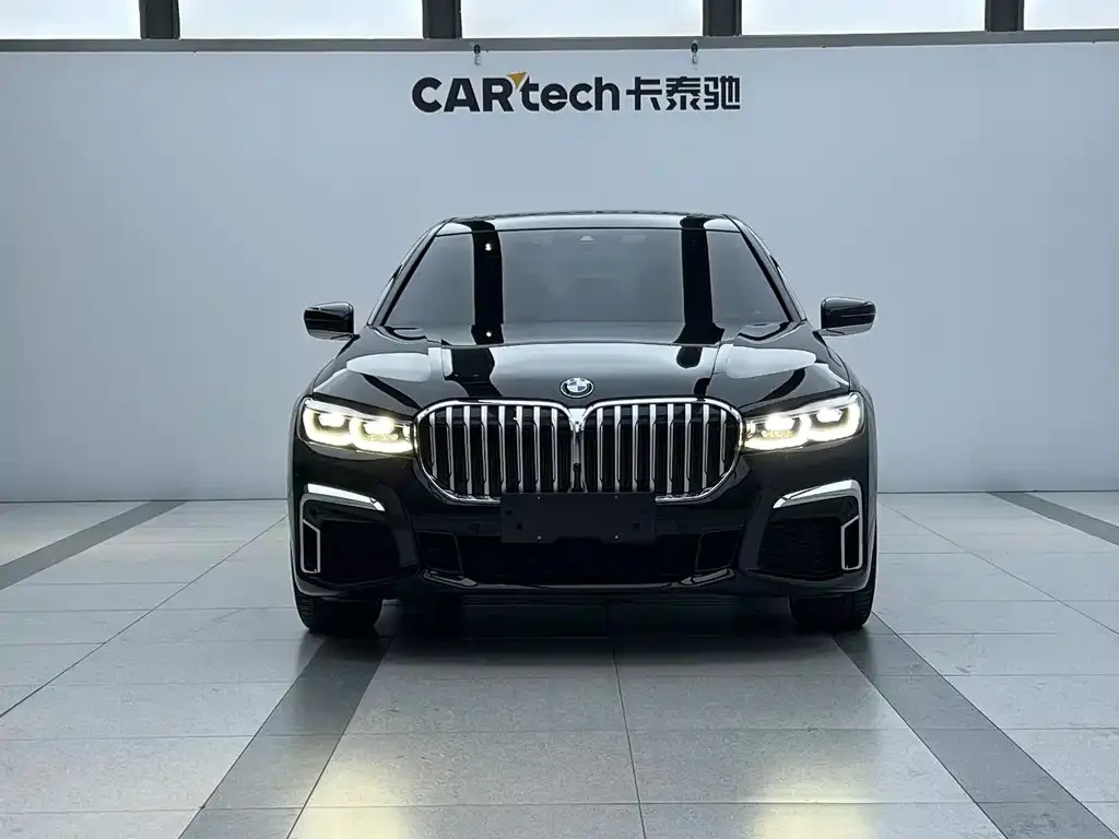 BMW 7 Series 2021 из CN, фото 2