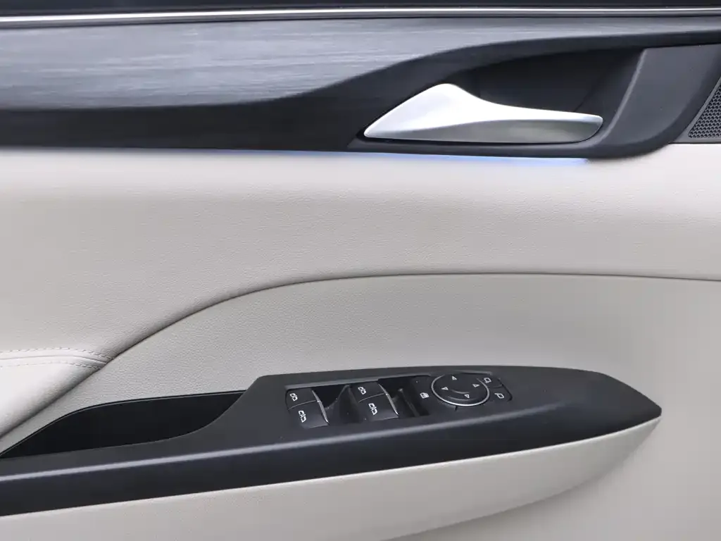 Buick GL8 2024 из CN, фото 6