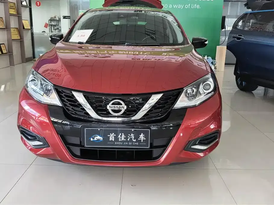 Nissan Tiida 2021 из CN, фото 2