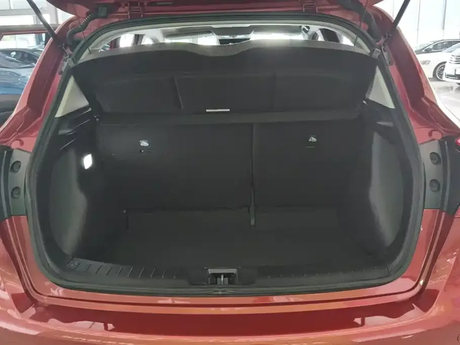 Nissan Tiida 2021 из CN, фото 4