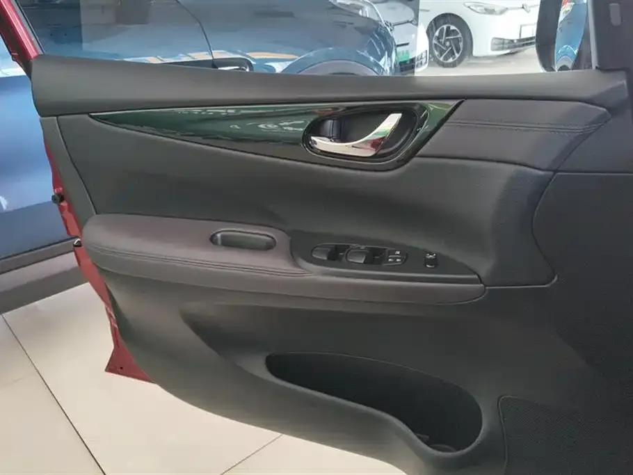 Nissan Tiida 2021 из CN, фото 7