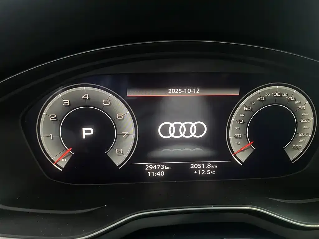Audi A4L 2024 из CN, фото 5
