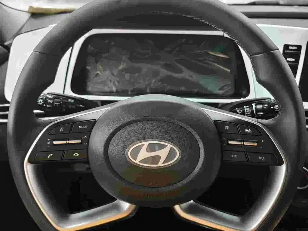 Hyundai Elantra — фото 9