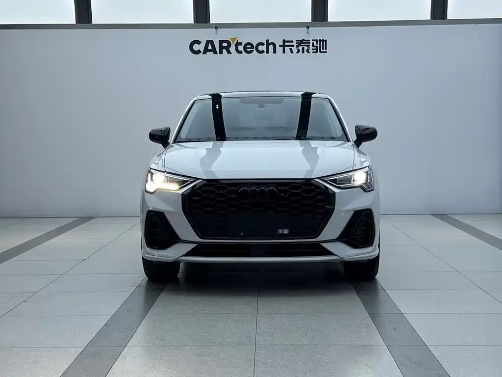 Audi Q3 Sportback — фото 2