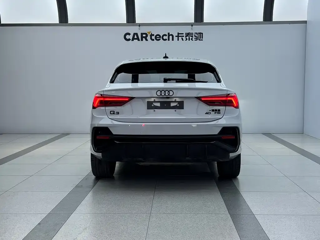 Audi Q3 Sportback — фото 3