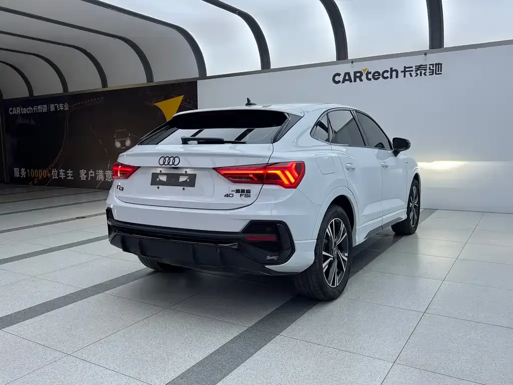Audi Q3 Sportback — фото 5