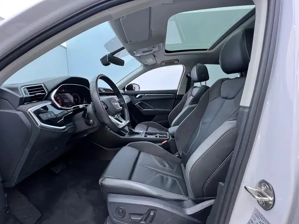 Audi Q3 Sportback — фото 7