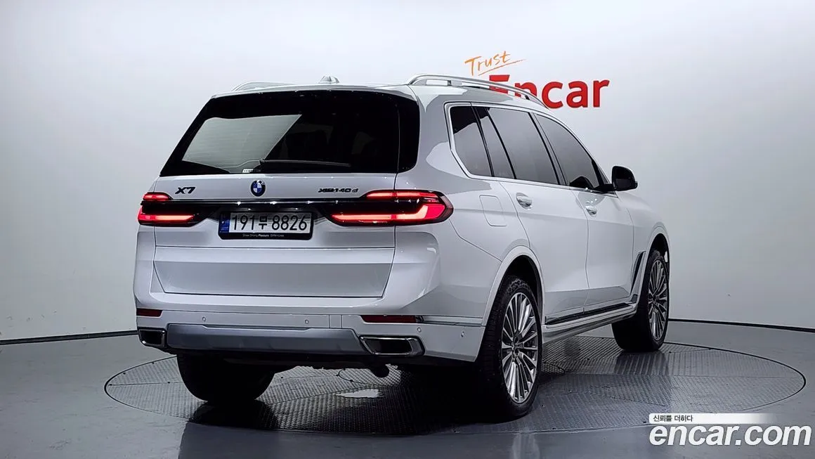 BMW X7 — фото 2