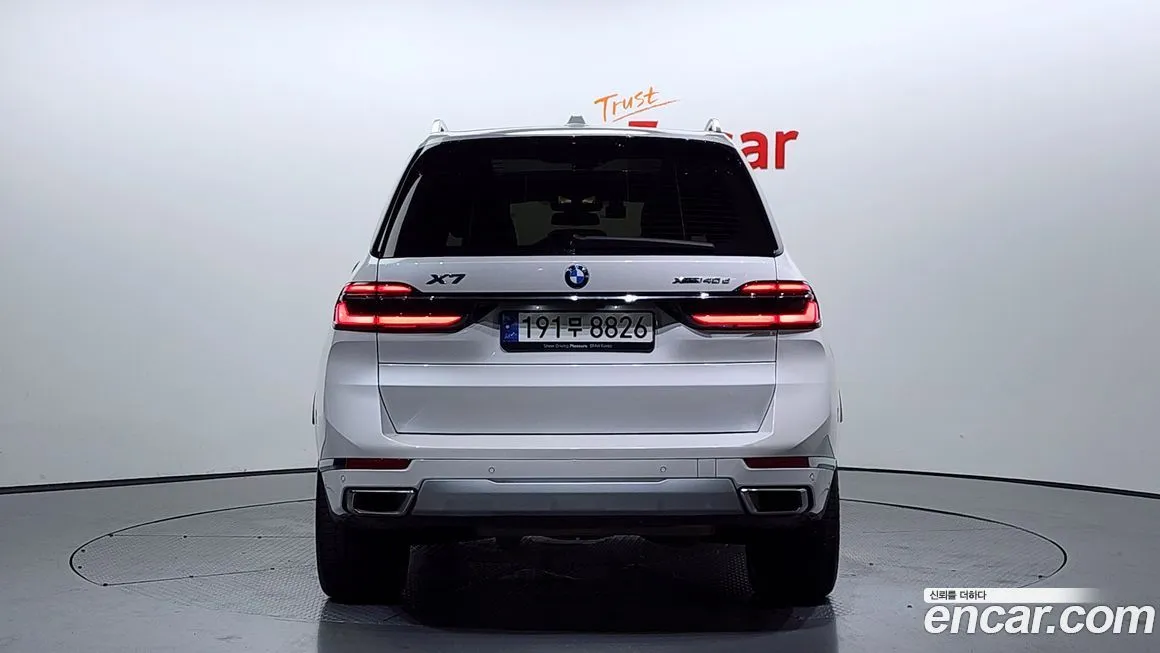 BMW X7 — фото 4