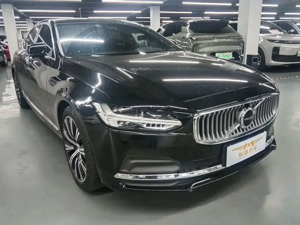 Volvo S90 2024 из CN, фото 3