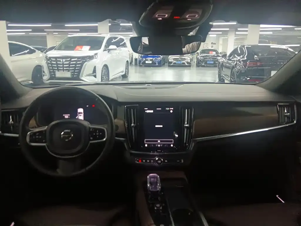 Volvo S90 2024 из CN, фото 9
