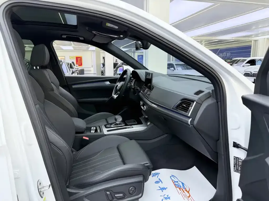 [object Object] Q5L Sportback 2023 из CN, фото 6