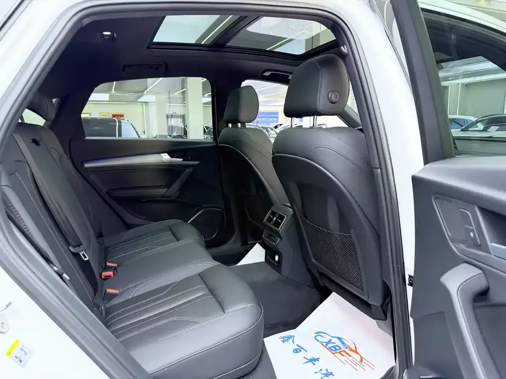 [object Object] Q5L Sportback 2023 из CN, фото 7