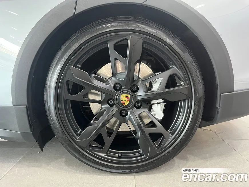Porsche Taycan 2024 из KR, фото 5