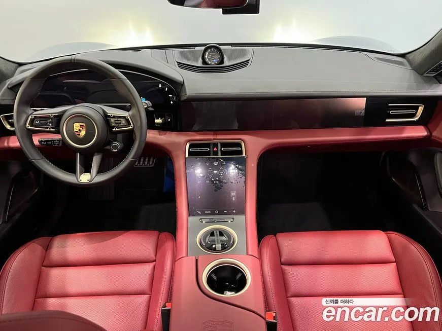 Porsche Taycan 2024 из KR, фото 7