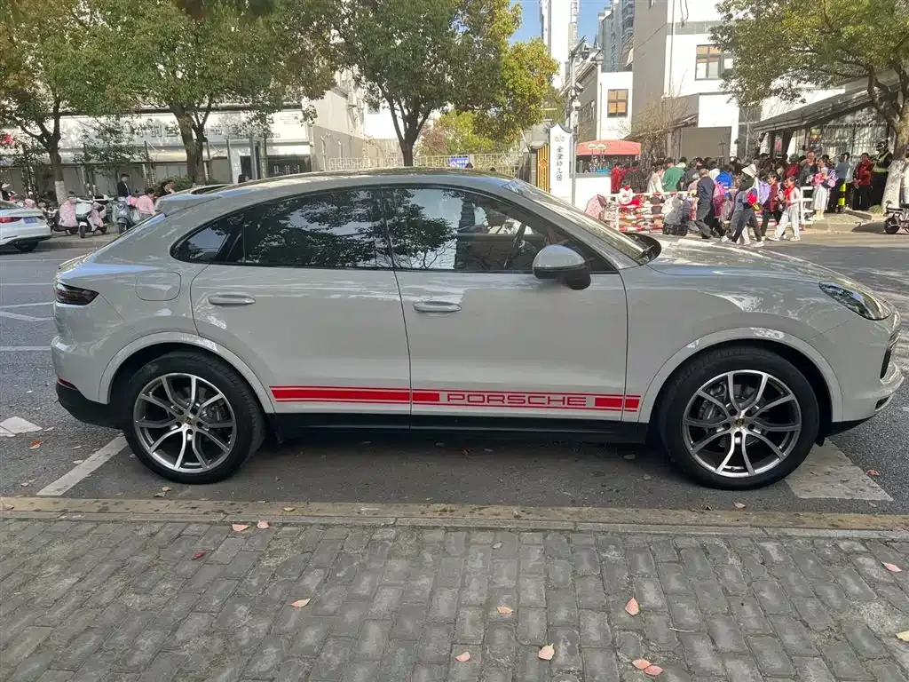 Porsche Cayenne 2023 из CN, фото 3