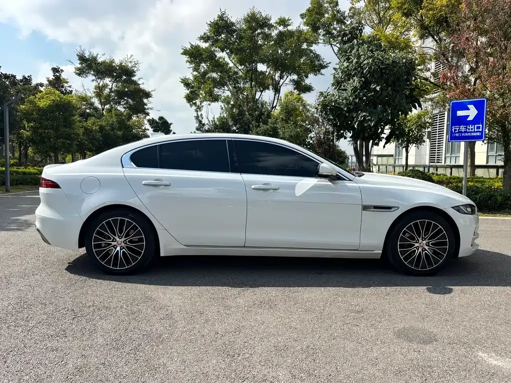 Jaguar XEL 2021 из CN, фото 4