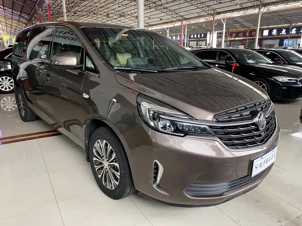 Buick GL8 2021 из CN, фото 1
