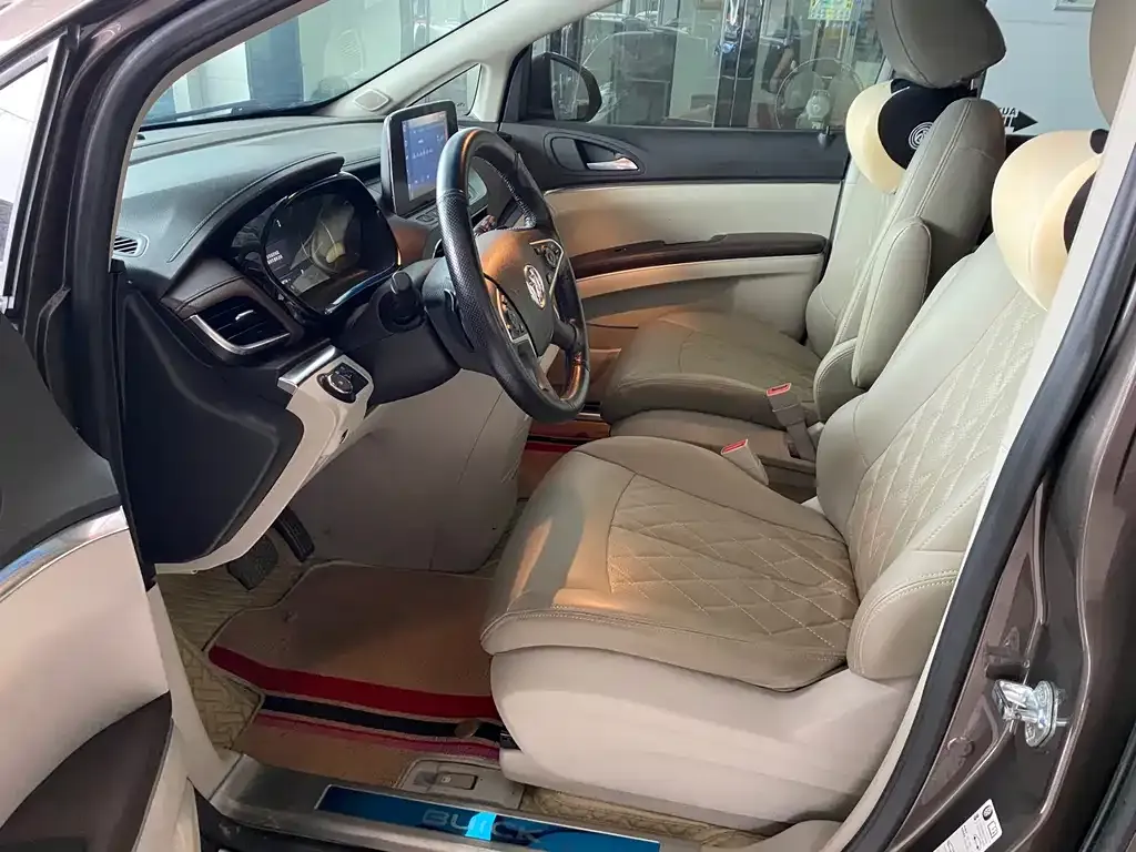 Buick GL8 2021 из CN, фото 2