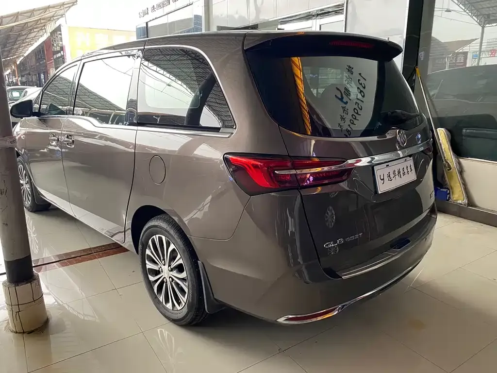 Buick GL8 2021 из CN, фото 4