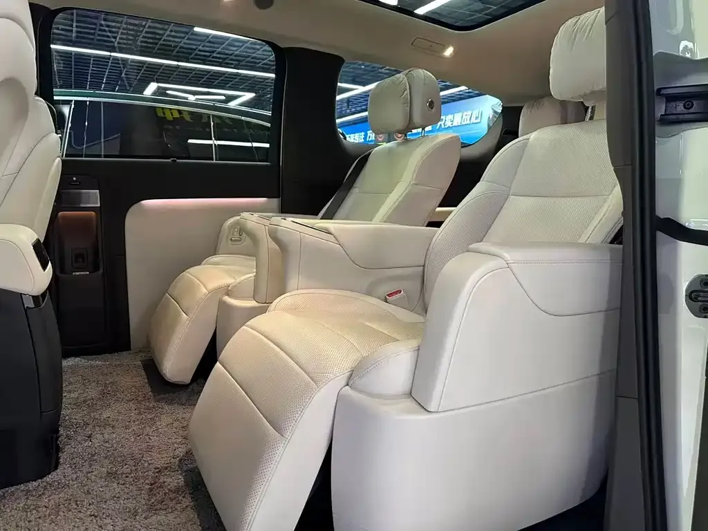 Li Auto MEGA 2024 из CN, фото 10