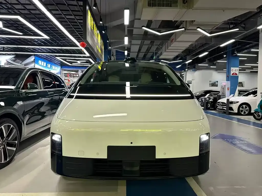Li Auto MEGA 2024 из CN, фото 2