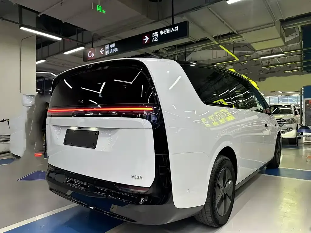 Li Auto MEGA 2024 из CN, фото 6
