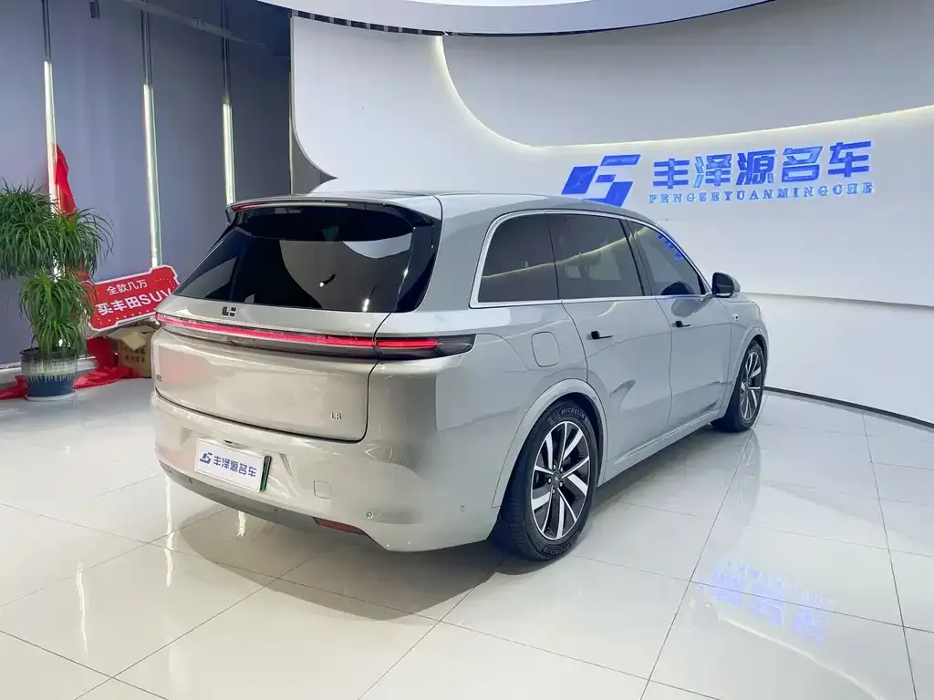 Li Auto L8 2024 из CN, фото 2