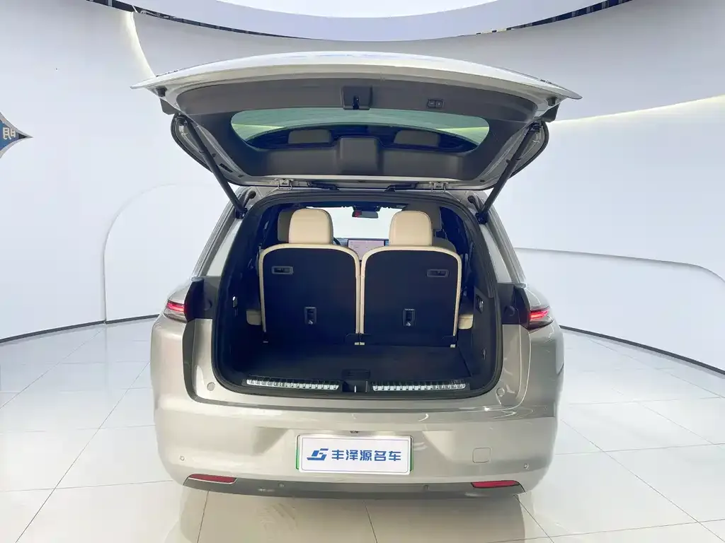 Li Auto L8 2024 из CN, фото 6