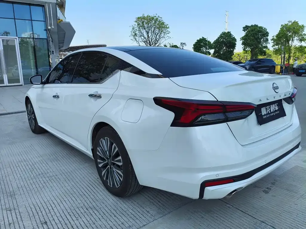 Nissan Teana 2024 из CN, фото 9