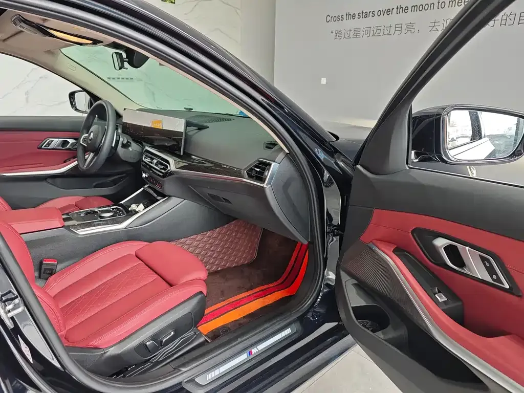 BMW 3 Series 2024 из CN, фото 7