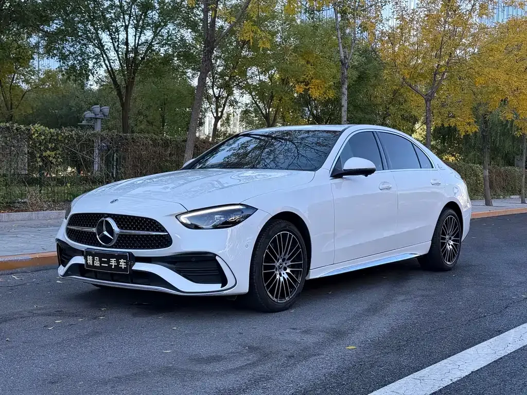 Mercedes-Benz C-Class — фото 1