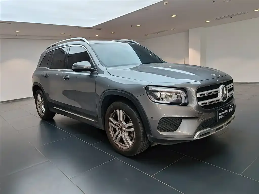 Mercedes-Benz GLB — фото 2