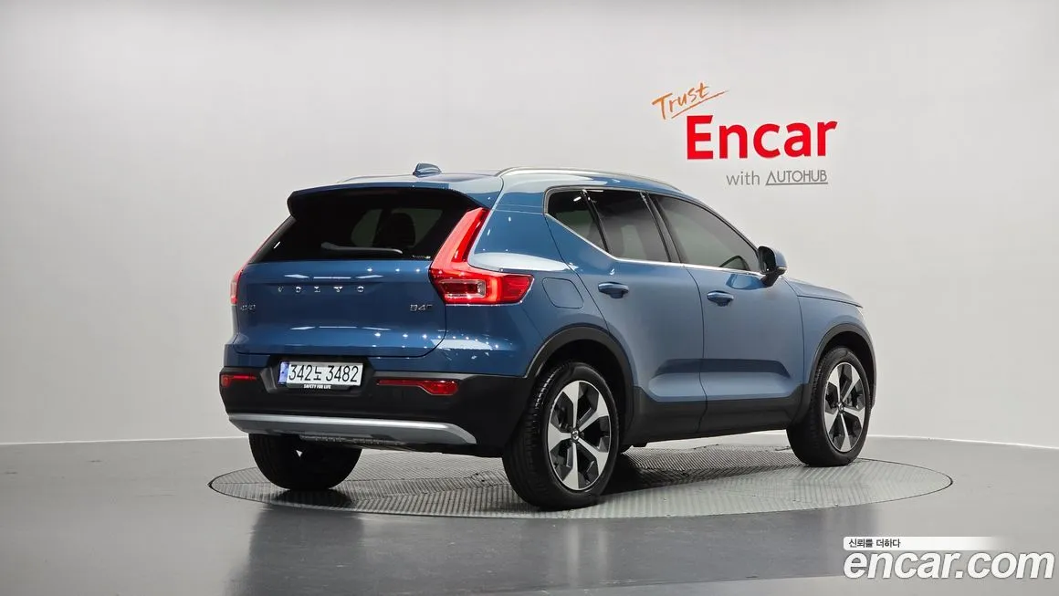 Volvo XC40 2024 из KR, фото 2
