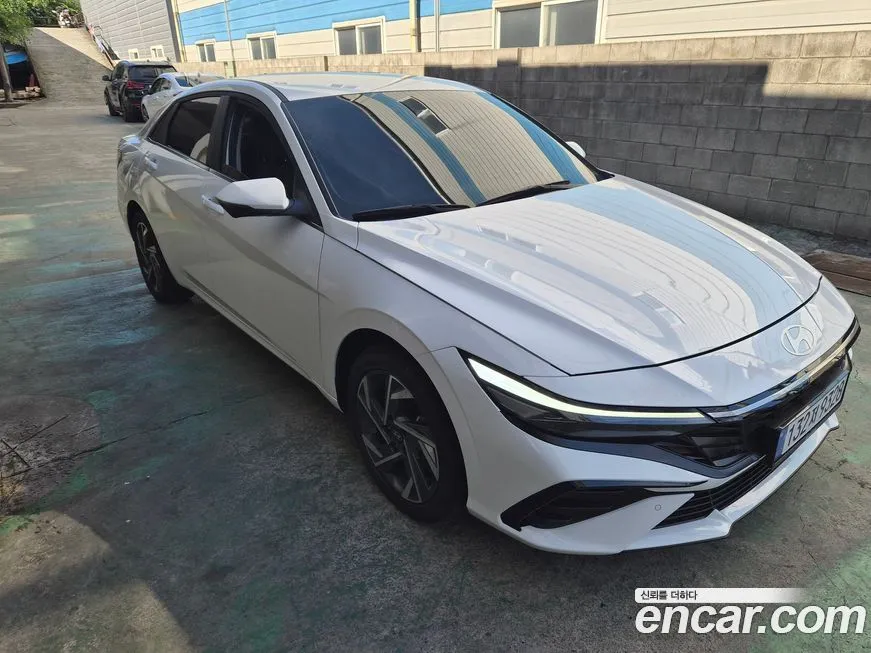 Hyundai AVANTE — фото 2