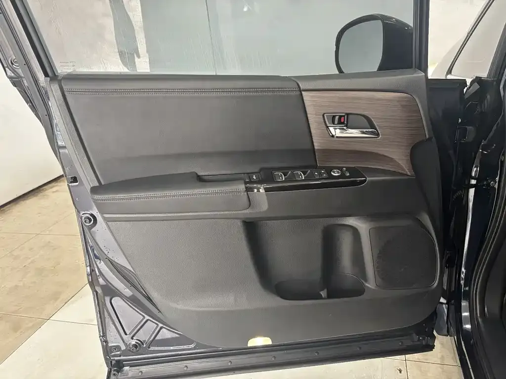 Honda Odyssey 2024 из CN, фото 10