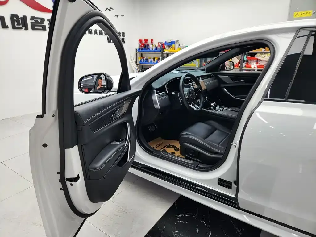 Jaguar XFL 2023 из CN, фото 8