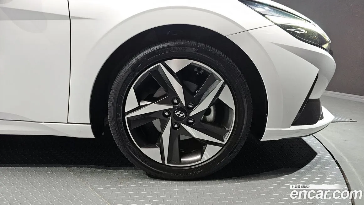 Hyundai AVANTE 2023 из KR, фото 5