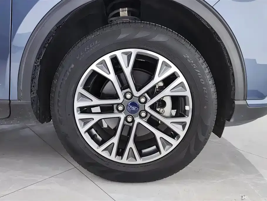 Ford Escape 2022 из CN, фото 6