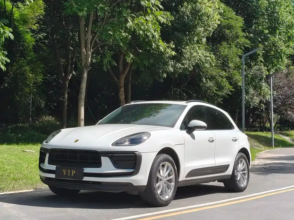 Porsche Macan — фото 1