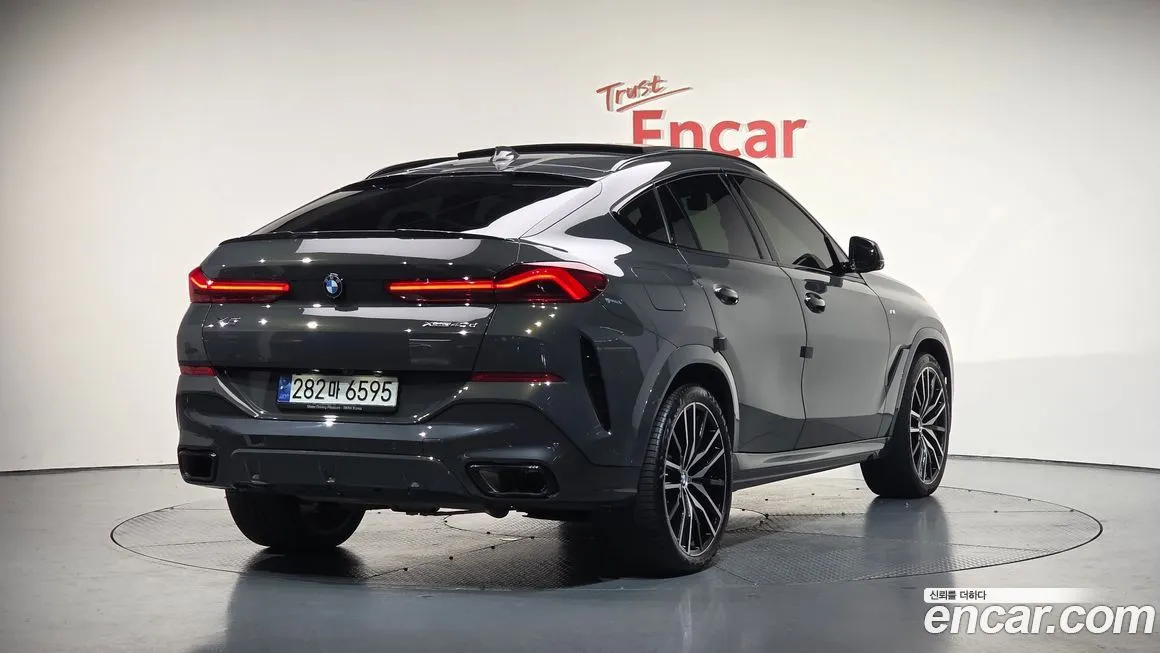 BMW X6 2023 из KR, фото 2