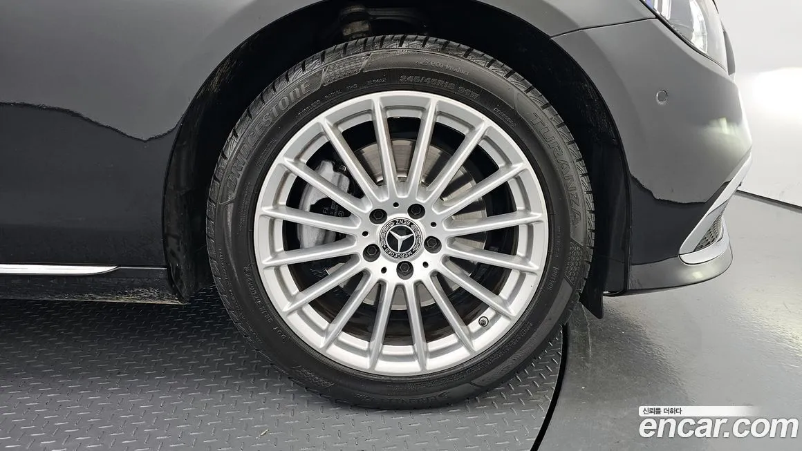 Mercedes-Benz E-Class 2022 из KR, фото 5