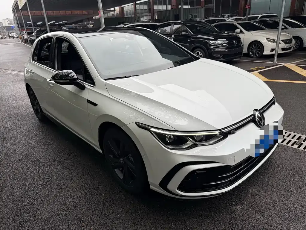 Volkswagen Golf 2022 из CN, фото 3