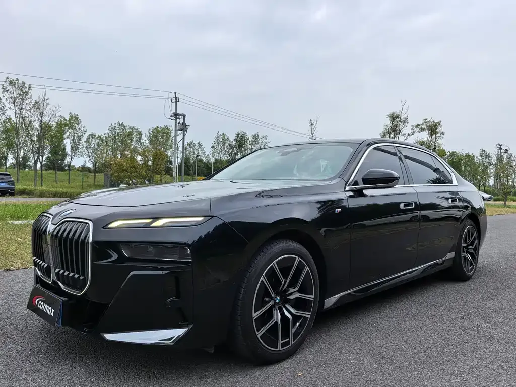 BMW 7 Series 2023 из CN, фото 3