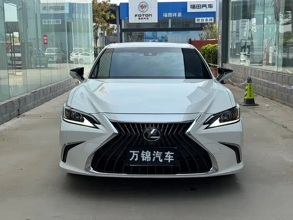 Lexus ES 2024 из CN, фото 1