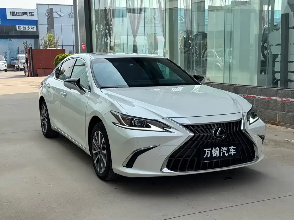 Lexus ES 2024 из CN, фото 3