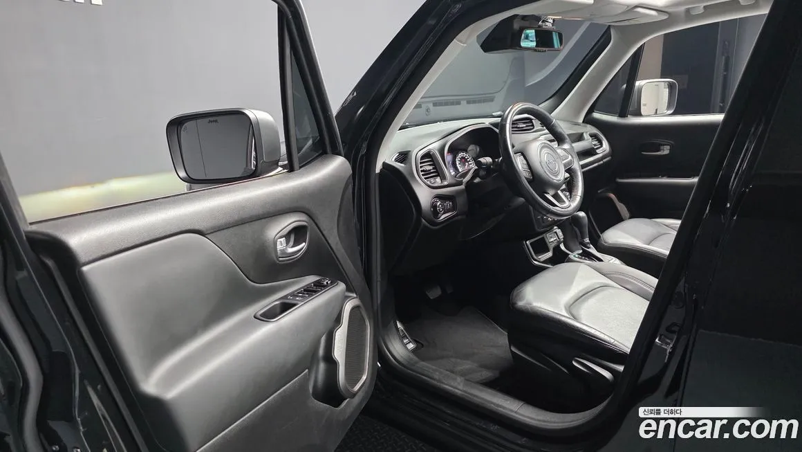Jeep Renegade 2021 из KR, фото 10